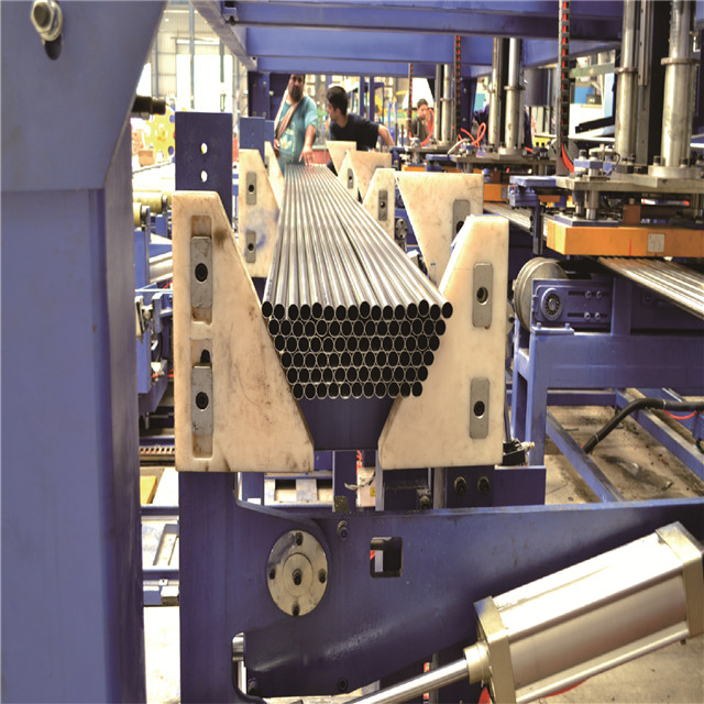 Линия укладки и упаковки электромагнитных стальных труб