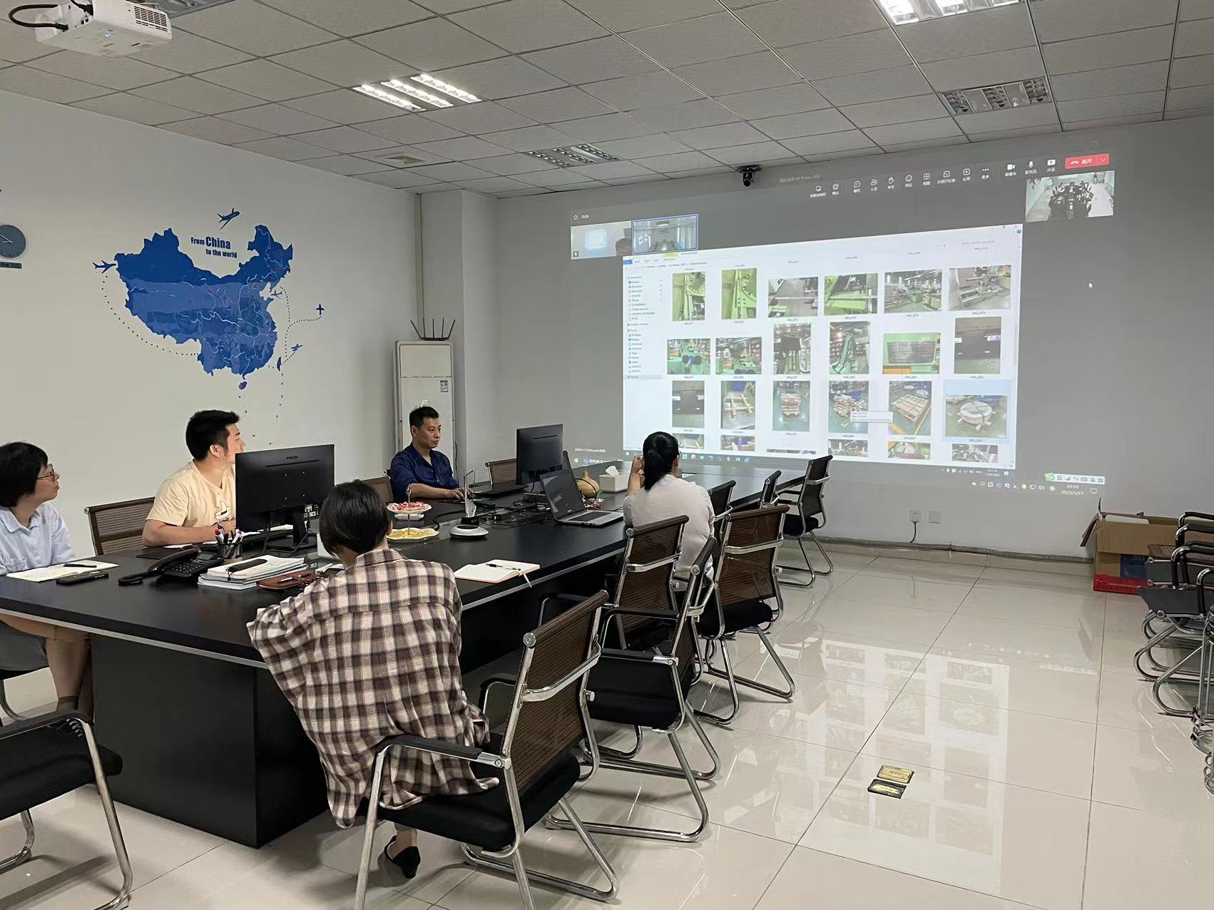 Видеоконференция с вьетнамскими клиентами