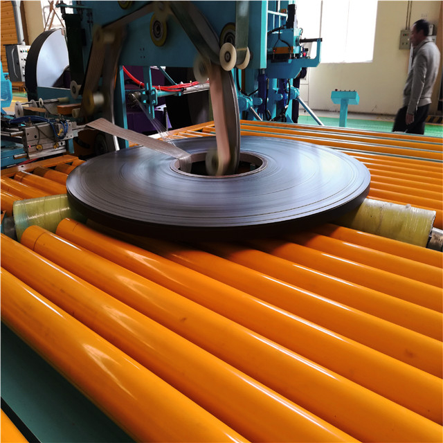 Полностью автоматическая горизонтальная линия упаковки стальной ленты