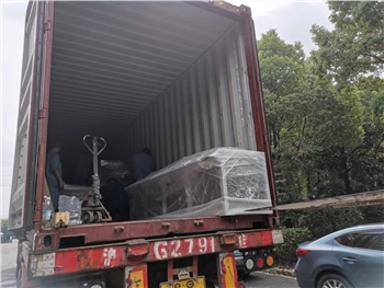 Последняя поставка упаковочной машины для алюминиевых профилей в Австралию