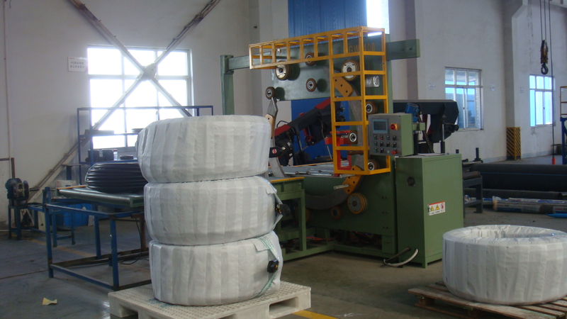Машина для упаковки в рулоны GS 200/250/400 
