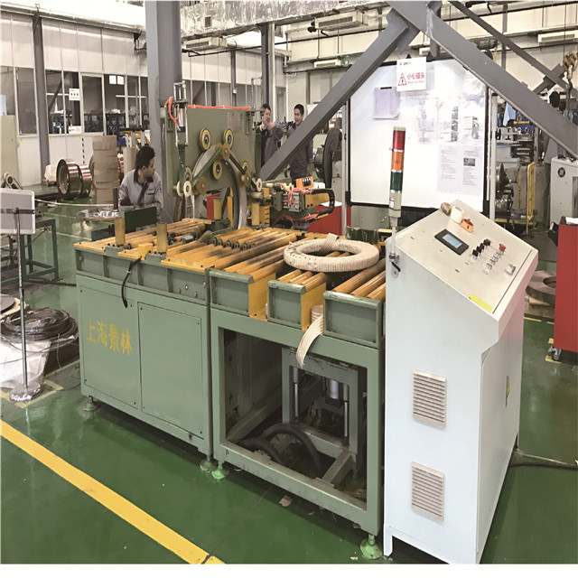 Горизонтальная машина для обмотки колец GW300